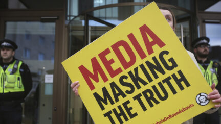 Anti-Mask Protester