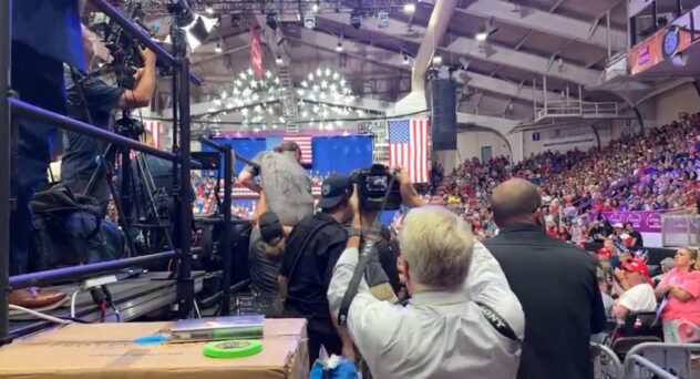 Nut at Trump rally